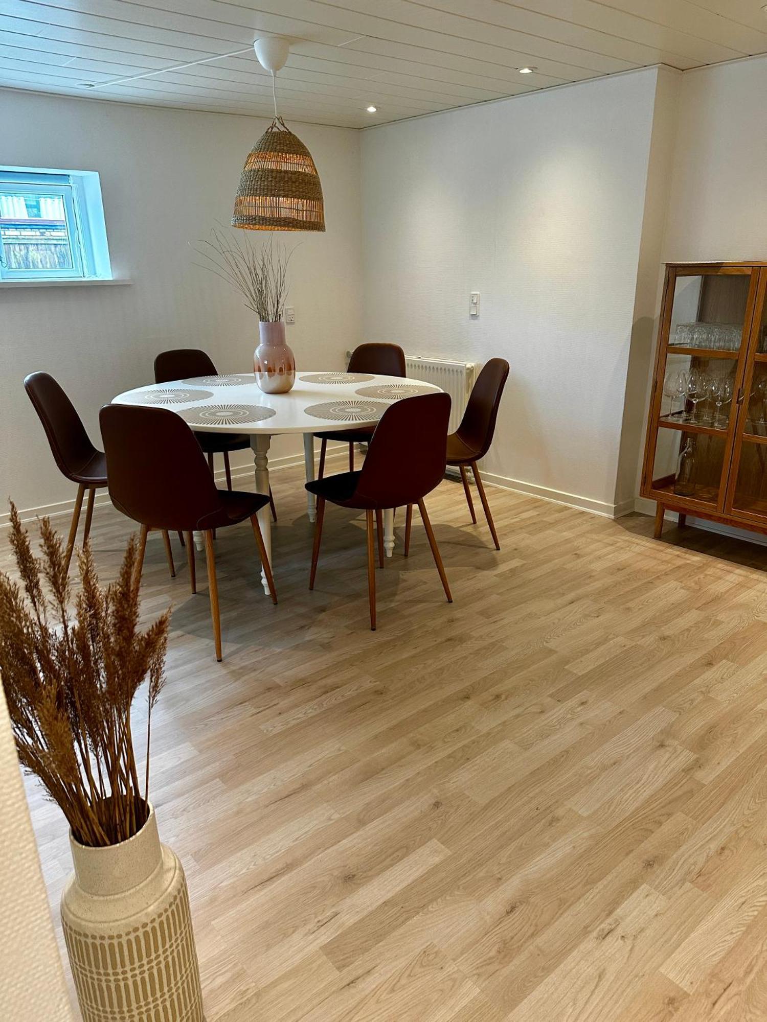 Skon Lejlighed Med Egen Terrasse Og Have Taet Pa Centrum I Skagen Eksteriør billede